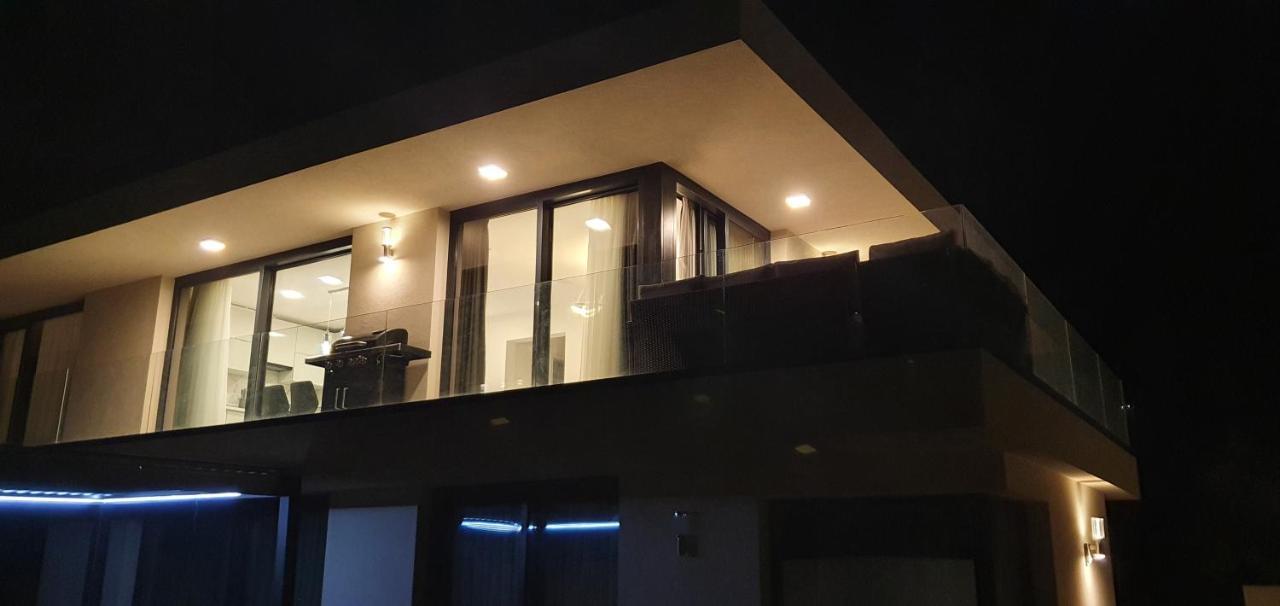 Almádiluxusapartman2 Balatonalmadi Bagian luar foto
