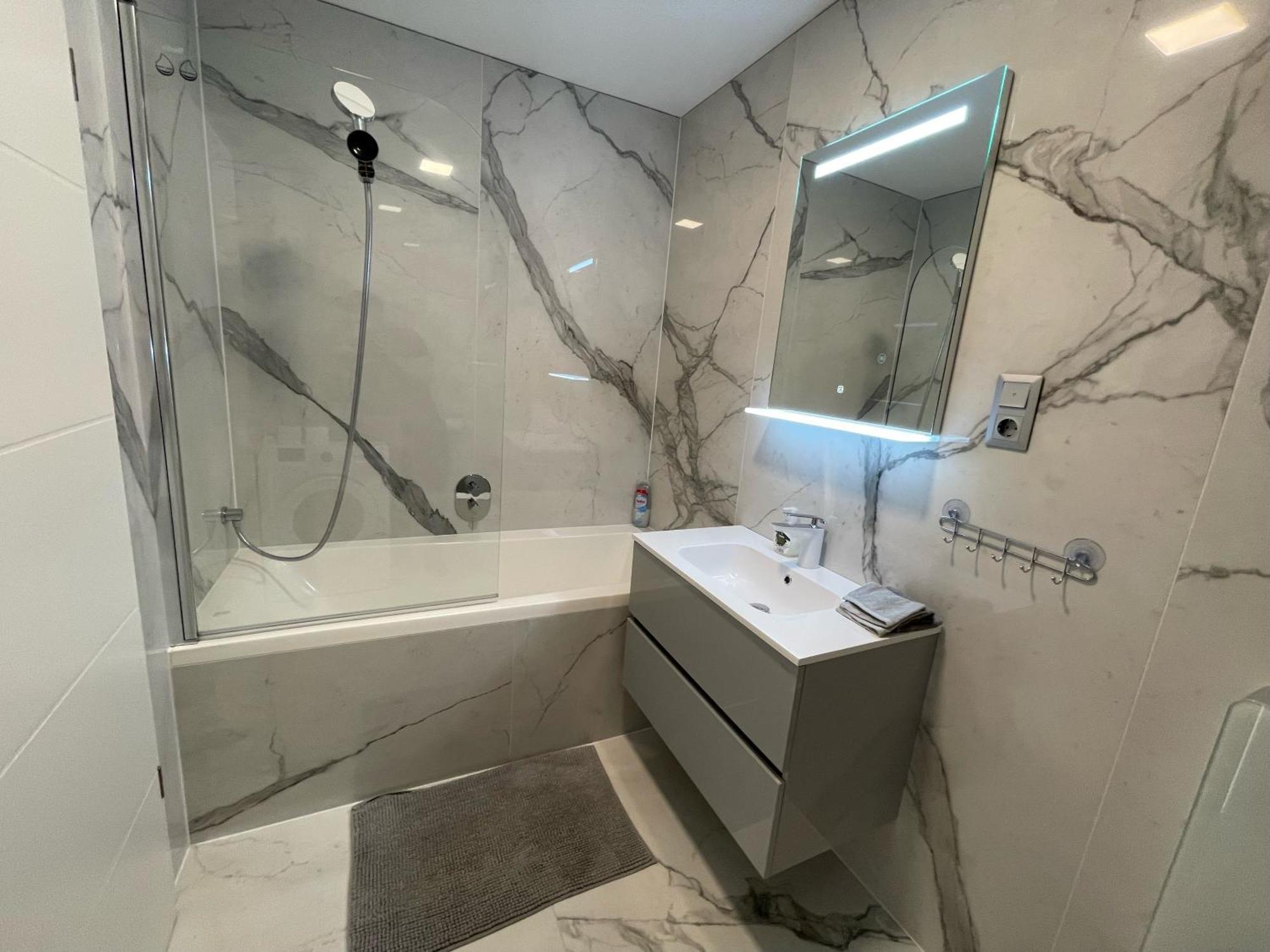 Almádiluxusapartman2 Balatonalmadi Bagian luar foto