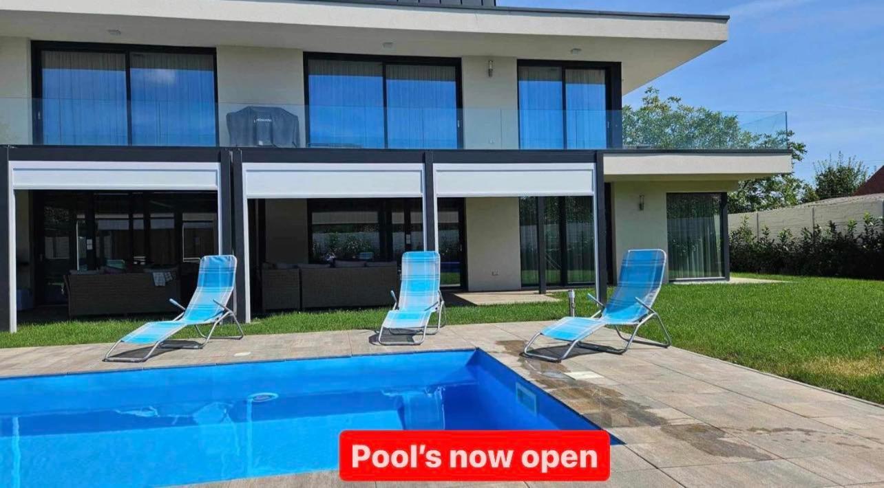 Almádiluxusapartman2 Balatonalmadi Bagian luar foto